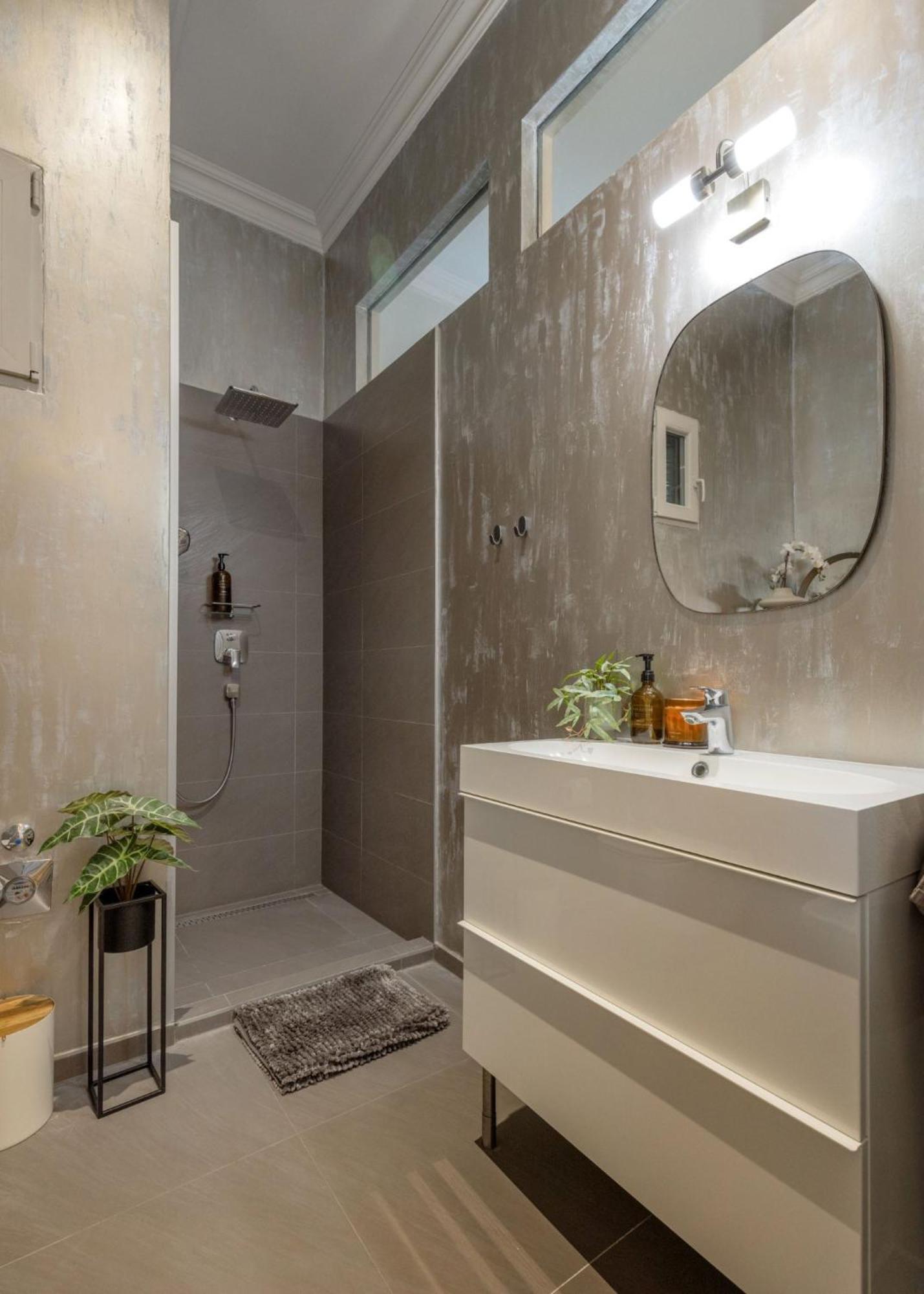 Timeless Elegant Apartment By Opera House Budapeste Exterior foto